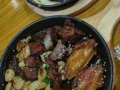 -老东镇啤酒屋海鲜加工·蒸汽海鲜·海鲜烧烤(台东店)