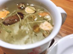 -炉小二铜锅牛蛙•川湘菜(三里屯店)