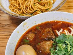 -醉牛腩·面小馆