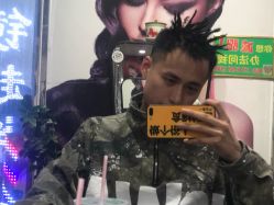 -诗悦发型SALON·圣罗兰店