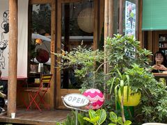 -啢啢茶寮(芳华横街店)
