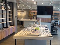 -瑞司视光眼镜·蔡司战略合作眼镜店(新街口店)