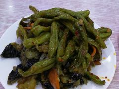 茄子豆角拼-三姐妹冷面馆(保卫路店)