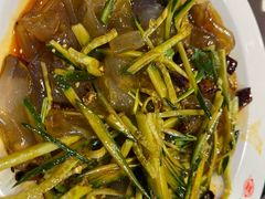东北大拉皮-灶座小锅烀饼·铁锅炖(道里店)