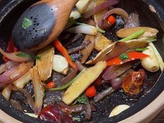 -沙胆彪炭炉牛杂煲(上海日月光广场店)