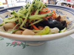 -天天向上素食餐厅(五台山店)
