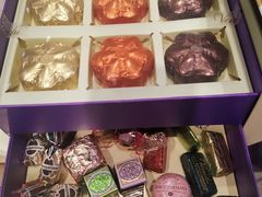 -VENCHI 闻绮(北京国贸商城店)