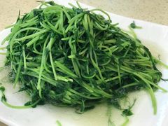 清炒豆苗-渔中舟海鲜大排档(普陀沈家门店)