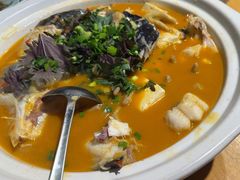 -头上红煨盐鸡·非遗院子餐厅
