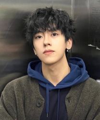 -川和潮人