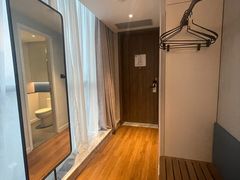 -珠海拱北口岸智选假日酒店