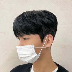 -变画·发型STUDIO