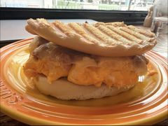 -Catch Bagel(芳草地店)