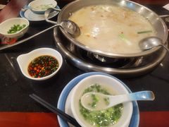-老来福·非遗酸汤兔(凯旋路店)