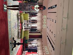 -文艺复兴百货(米兰大教堂广场店)