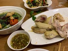 广式正宗白斩鸡-粤仔湾砂锅粥(滨湖万达店)