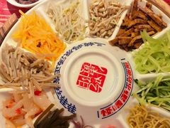 -怪噜范·老贵阳街头名小吃(鸿通城店)