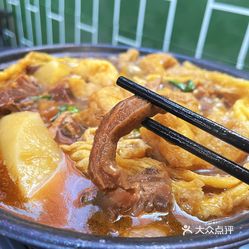 [服务铃]服务:人均40块,青菜略贵一些,九块一份,量是平常去吃火锅的量