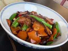 牛肝菌炒皱皮椒-山水人家