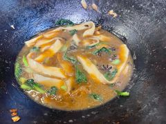 -三里屯土灶炖公鸡地锅鸡(江东店)