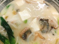 -邱芳粉店(迎宾大道旗舰店)