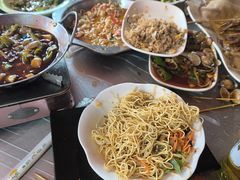 -老街烧烤大排档·地道湖北菜·龙虾馆(汉口火车站店)
