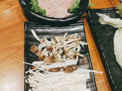 -呷哺呷哺 蔬菜畅吃(中发百旺店)