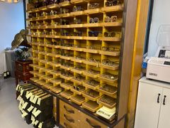 -肆兮眼镜·蔡司·徕卡战略合作店(大坪店)