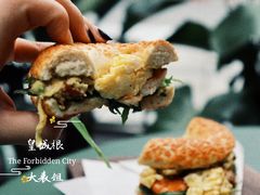 -Catch Bagel(芳草地店)