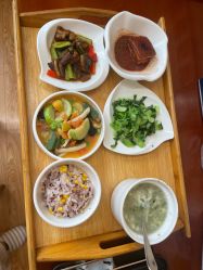 -卓玥国际月子会所(罗山路店)