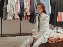 -URBAN REVIVO(高德置地广场·春广场店)