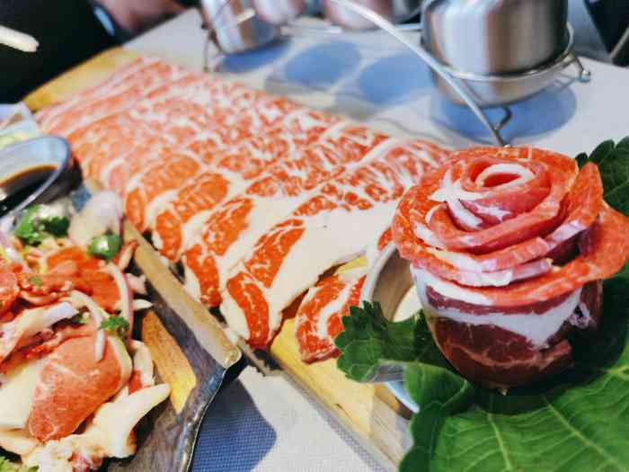 卜奎烤右-"在鹤城这个处处是烤肉的地方 卜奎烤右是有.