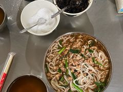 -正宗杨记普洱酸醋米线(总店)