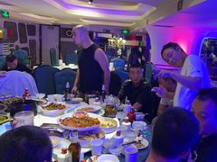 -巴特餐饮6加1音乐餐吧·新疆菜