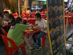 -BHC炸鸡(明洞总店)