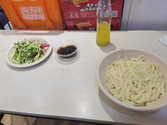 -黑八私房老北京炸酱面