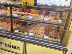 -85度C(生甜甜圈研究工坊·上海局门店)