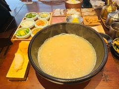 -银米·云南传统过桥米线(双廊黑金冠店)