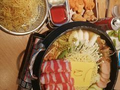 -WOW LUCKY创意韩料(龙阳广场店)