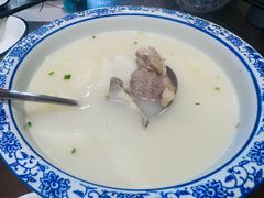 -富正毅三下锅(体育馆店)