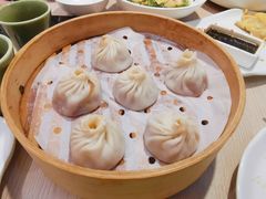 鲜肉小笼-苏小柳手作点心x茶叙小院(徐家汇分院)