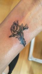 -Black Tattoo Studio