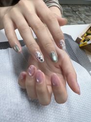 -桃色美甲沙龙
