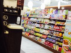 -全家便利店(愚园店)