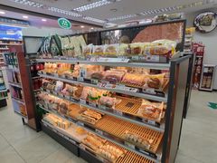 -全家便利店(署前路三店)