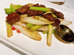 黑松露低温慢炖雪花牛肉-广舟(千禧店)