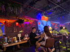 -喜鹊音乐酒馆(西街店)