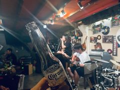 -南锣鼓巷吉他吧(鼓楼店)