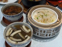 椰子炖乌鸡-小粤楼·怀旧粤菜(万辉国际广场店)