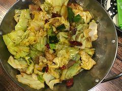 干锅包心菜-朋友圈概念餐厅(象山万达广场店)